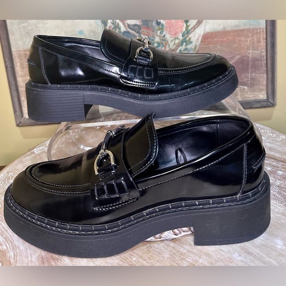 EUC ZARA Chunky Sole Loafer with Silver-Tone Hardware. Size 38/7.5 - Picture 5 of 15